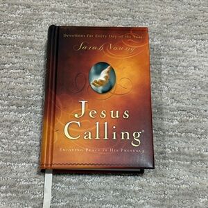 Devotional Hardcover book "Jesus Calling: Enjoying Peace in His Presence"